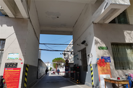 实验中学附近铂悦府毛胚3室2厅2卫125万130m2出售